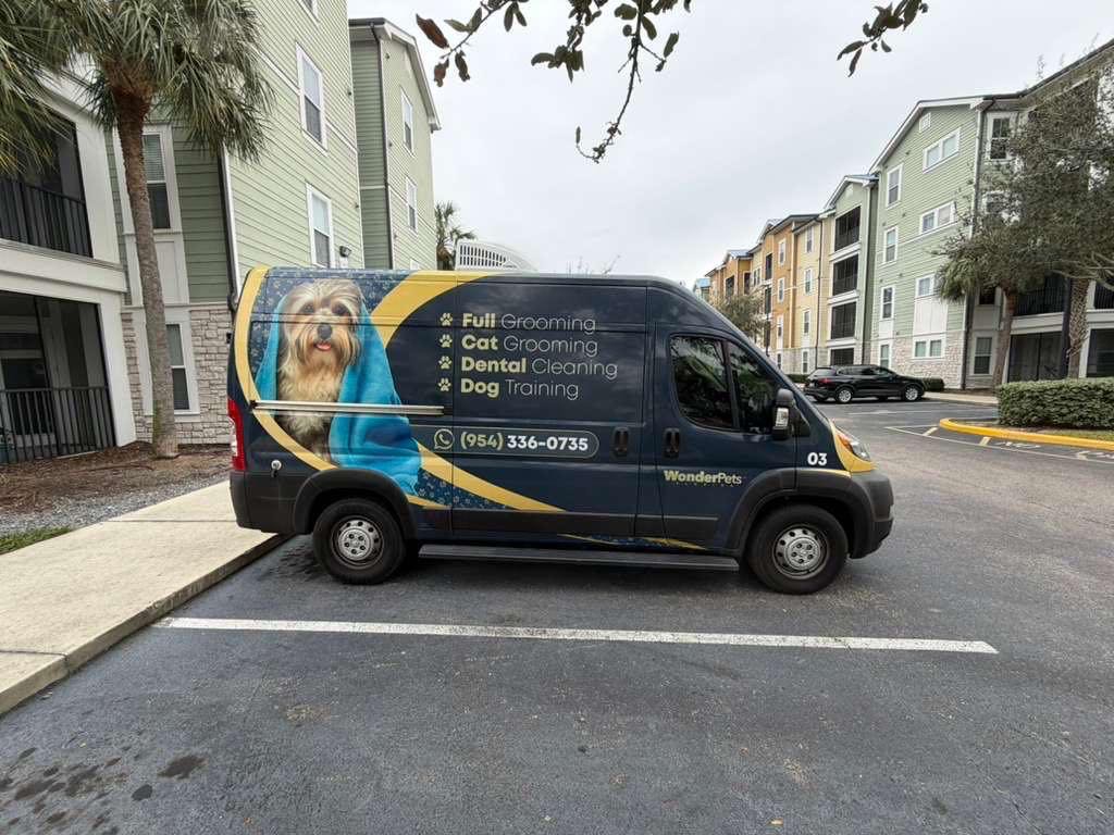 Wonder Pets Florida wrapped grooming van