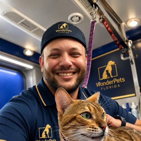 Yomar Alvarez, Master Groomer and Founder